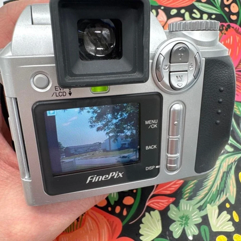 Fujifilm FinePix S3000 Digital Camera – Compact Point-and-Shoot Camera